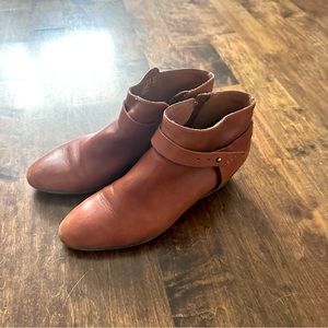 Clarks leather boots